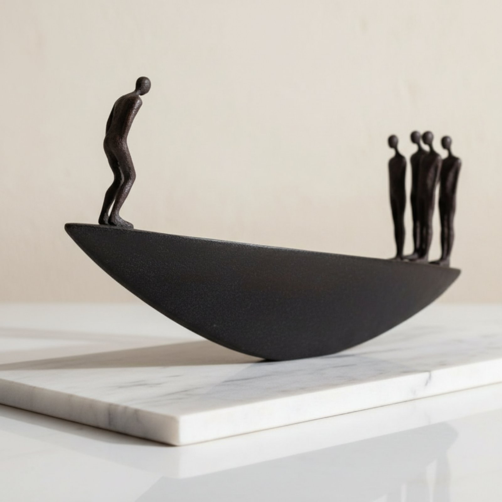Nowoczesna statuetka żaglówki  – Abstract Sculpture Resin recenzja i cena